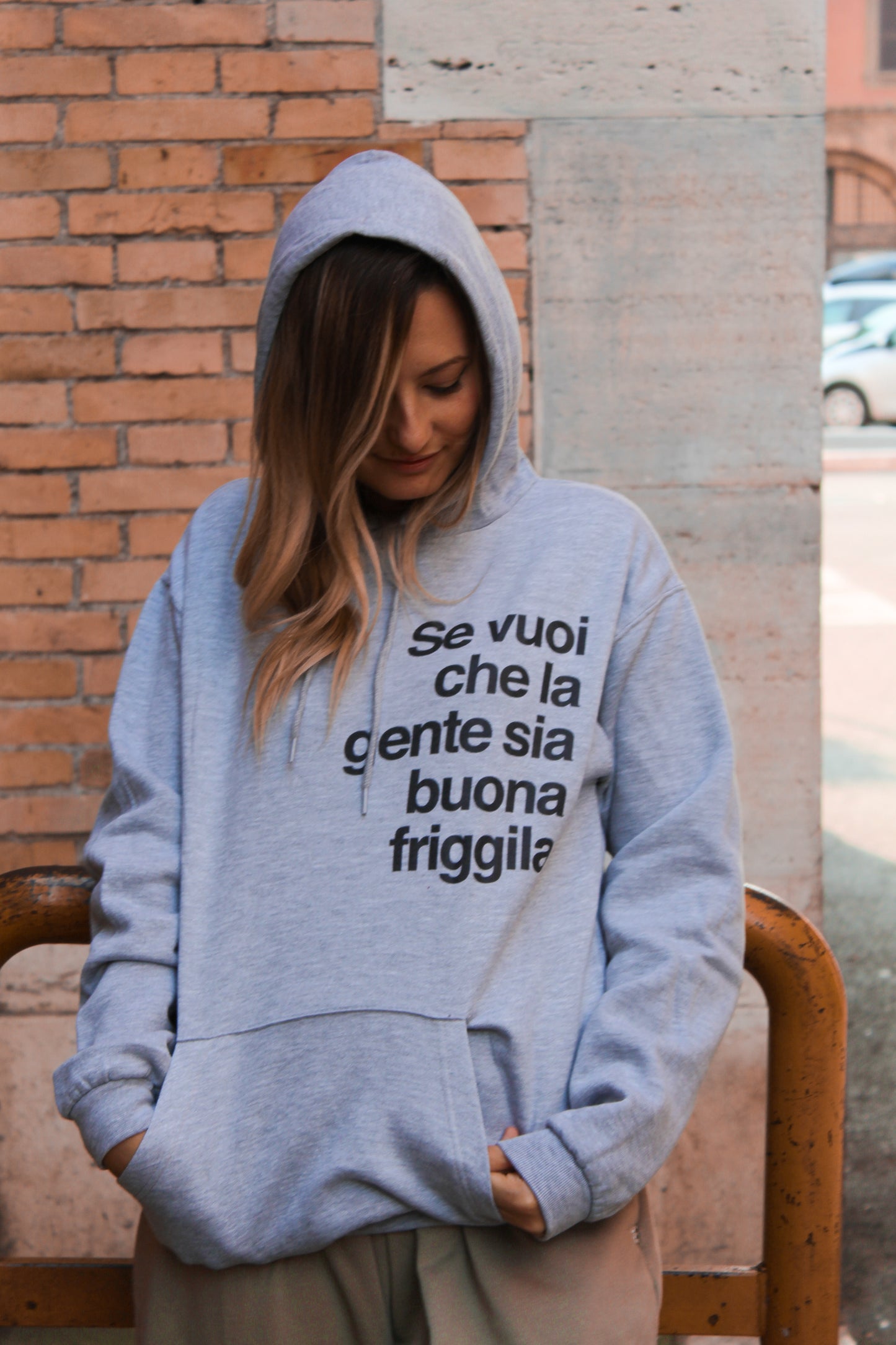 Felpa Cappuccio "Se vuoi che la gente sia buona friggila"