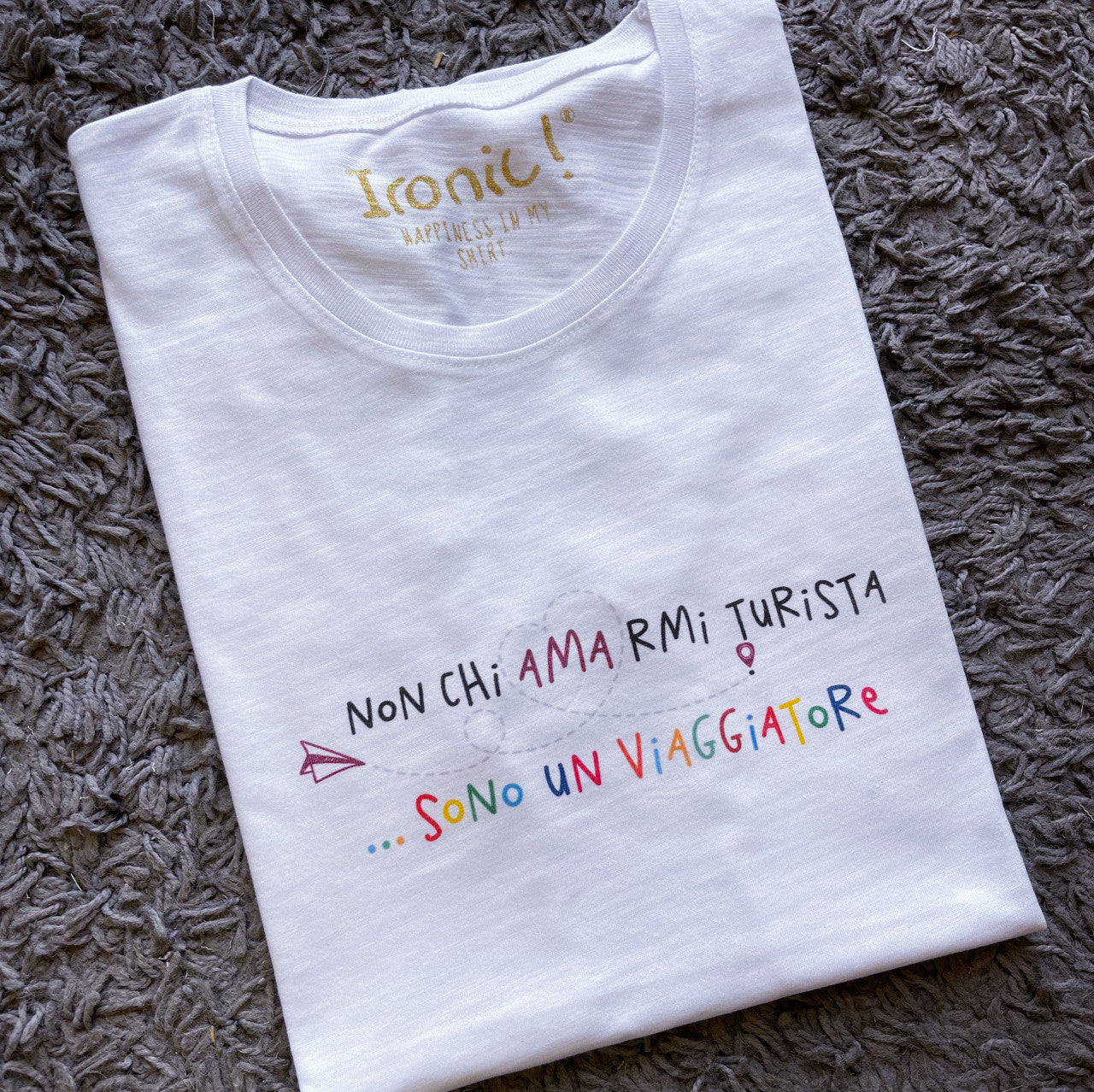 Maglia Donna "Non chiamarmi turista sono un viaggiatore"