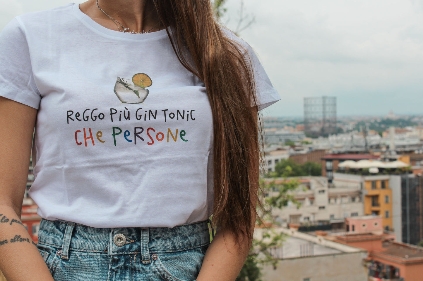 Maglia Donna "Reggo più Gin Tonic che persone"